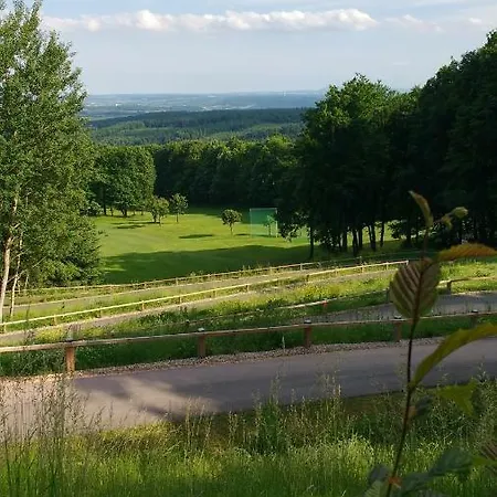 Apartment Ruhe Pur Am Golfplatz Stromberg